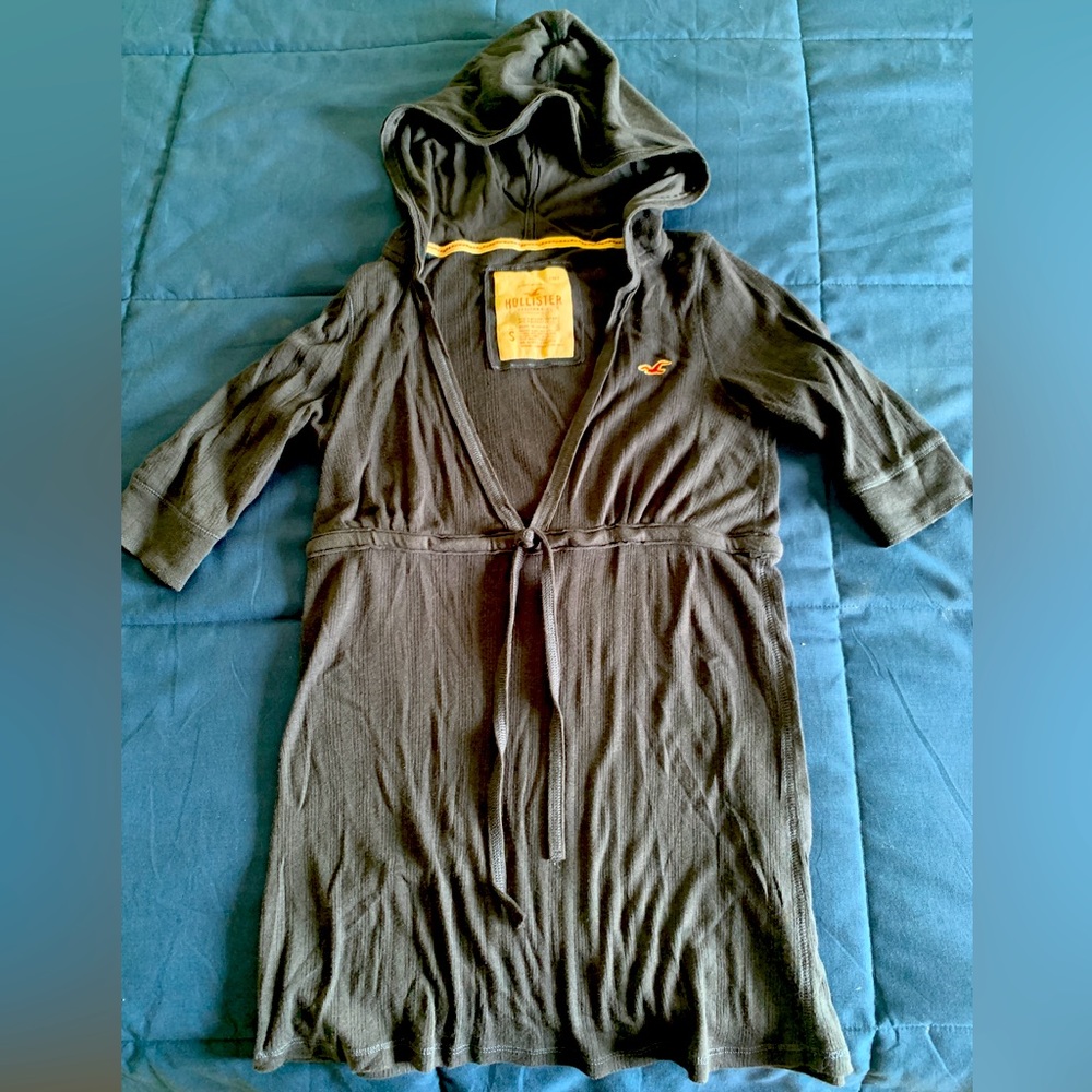 HOLLISTER NAVY BLUE BABYDOLL STYLE NAVY BLUE SOFT COTTON TOP SHIRT